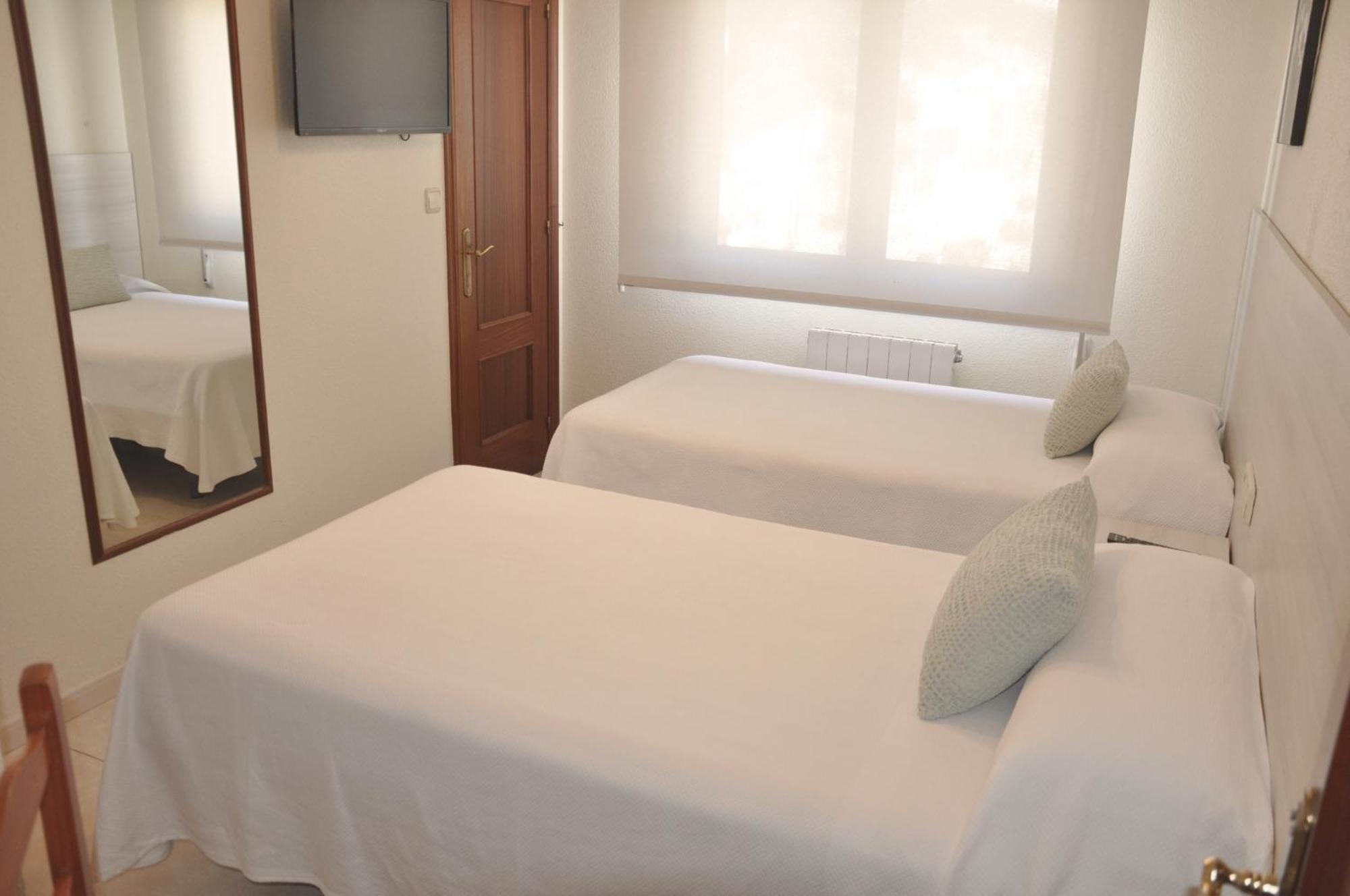 Hostal Paz Gondomar Ngoại thất bức ảnh