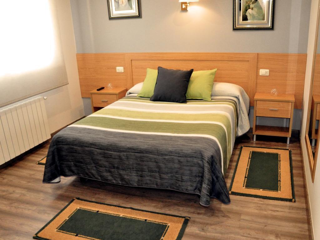Hostal Paz Gondomar Ngoại thất bức ảnh